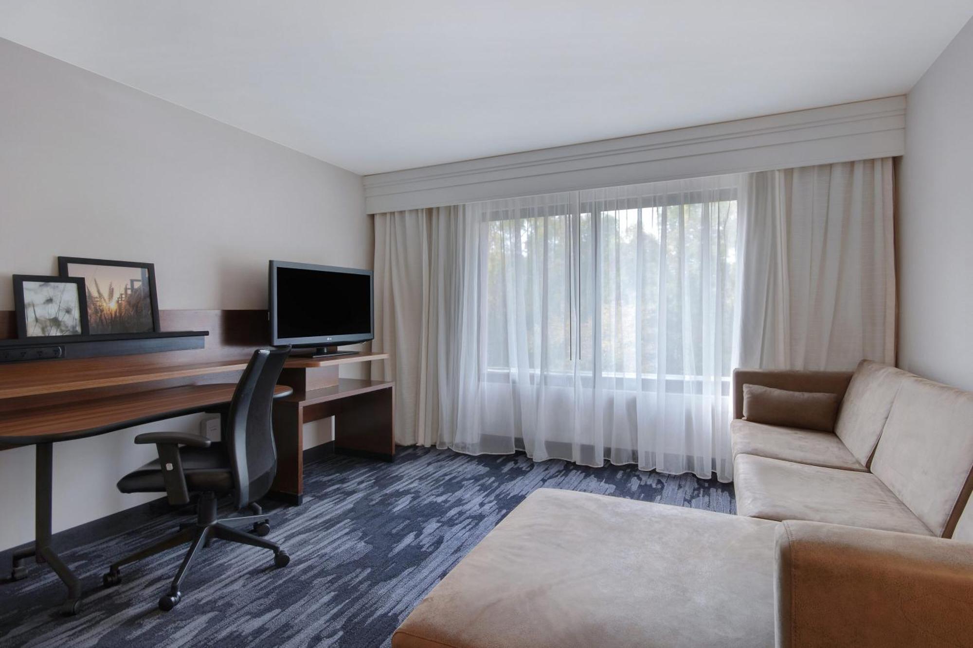 Fairfield Inn And Suites By Marriott Rochester West/Greece Экстерьер фото